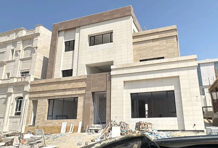 تكسية الواجهات أثناء التنفيذ