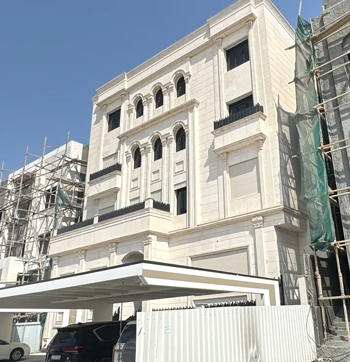 تكسية الواجهات أثناء التنفيذ